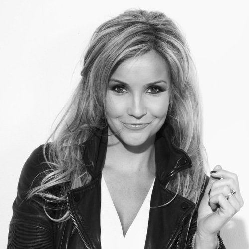 Helen Skelton