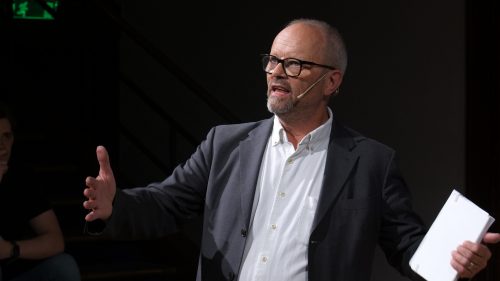 Robert Llewellyn